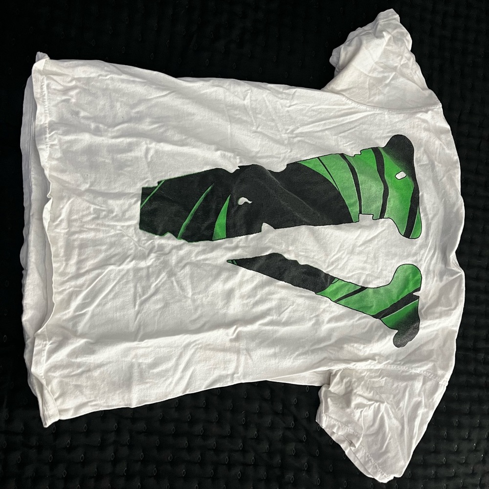 Used VLONE TEE